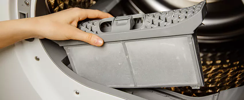 Signs Of A Clogged Dryer Lint Trap in Lancaster, Pennsylvania